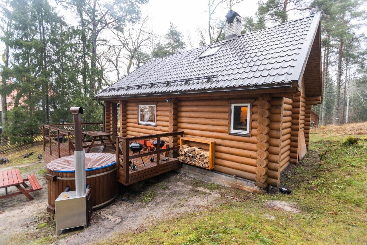 Valkla Puhkekeskuse Saunamaja Lodge *